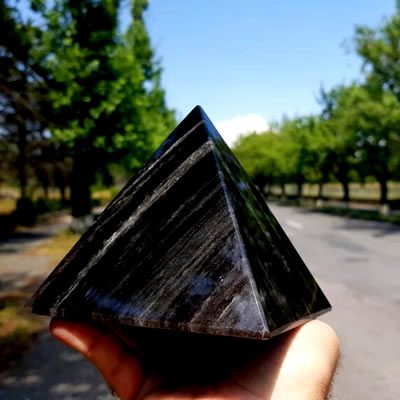 Pirámide de obsidiana